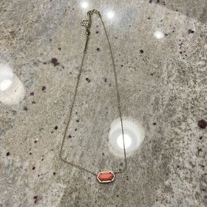 Kendra Scott necklace